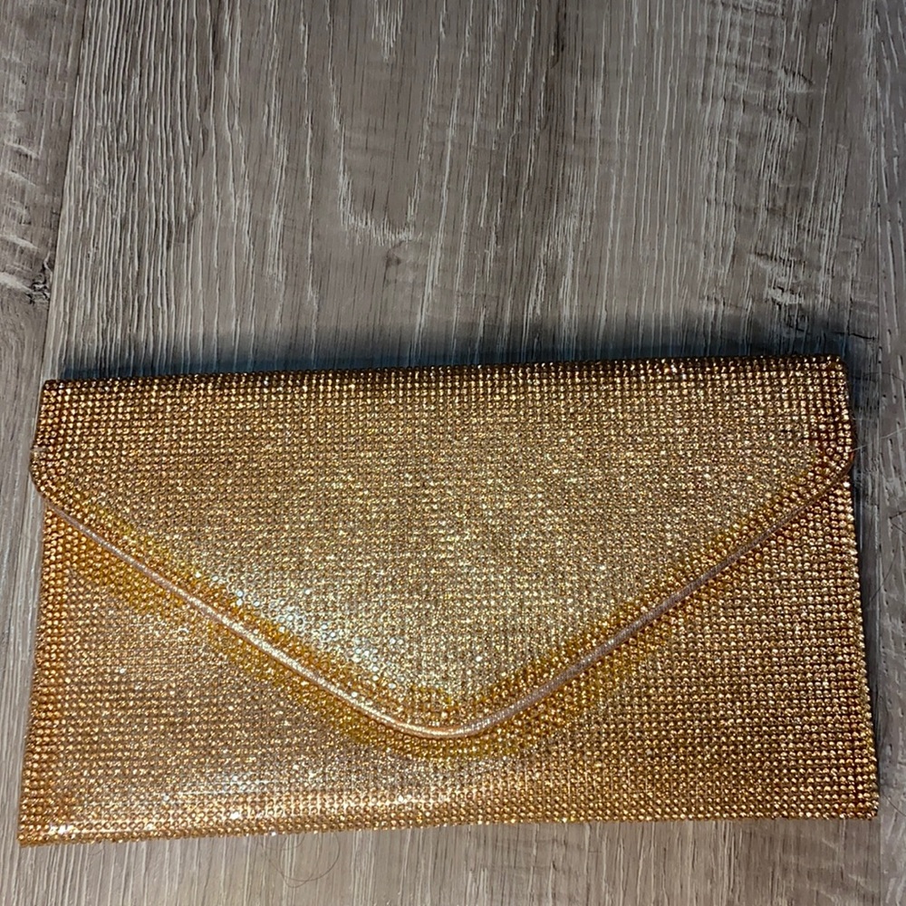 NEW! RISE AND GLOW RHINESTONE ENVELOPE CLUTCH